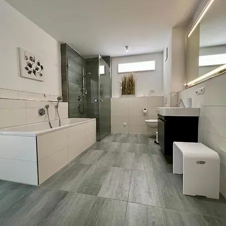 Apartment Blickinsgruen
